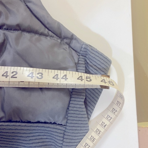 NIKE AEROLOFT MEN GREY VEST.SIZE-XL. - Picture 9 of 10